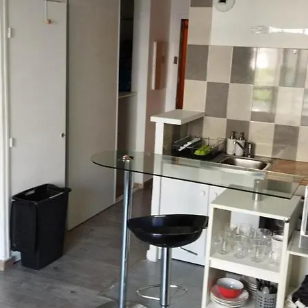 Pleasant Studio - Cros De Cagnes, Close To Sea! * Cagnes-sur-Mer
